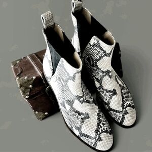 Lucky Brand Chelsea Ankle Boots Brazilian Leather Snakeskin  8M Cowgirl Booties